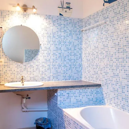 Le Clos Saint Vincent & Pensjonat Manneville-ès-Plains