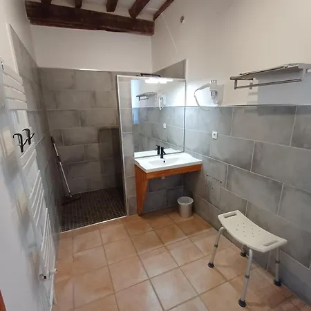 Le Clos Saint Vincent & Pensjonat 3*